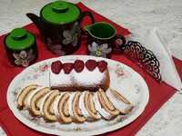 MINI BRAZO DE REINA CON FRUTILLA Y AZUCAR GLAS